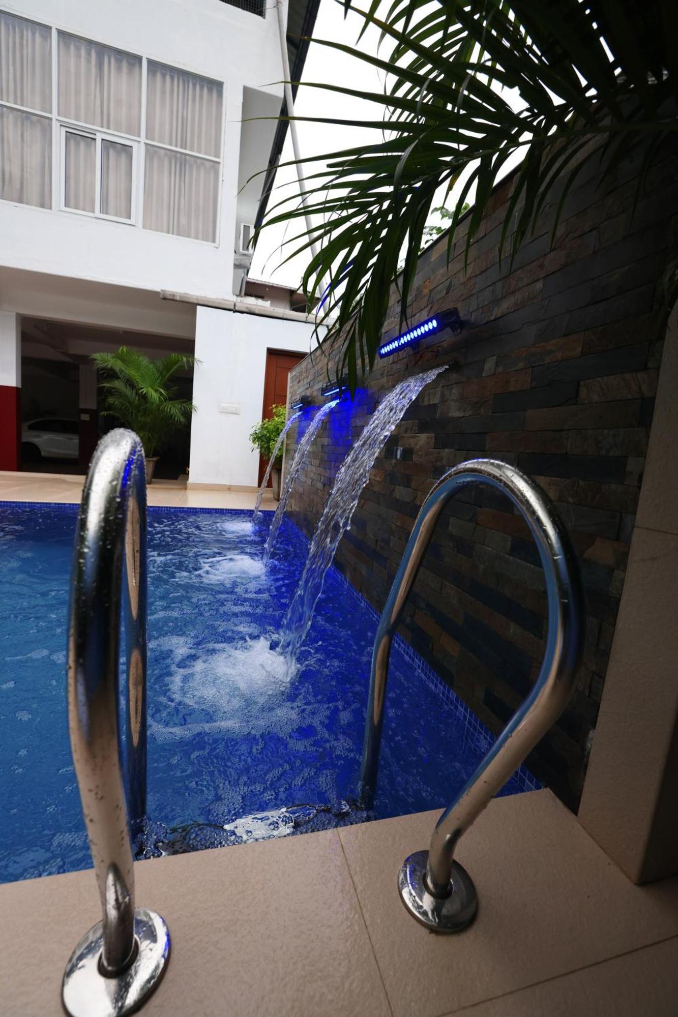 Hydel Palace Athirappilly By Bestinn Leisure Exterior photo